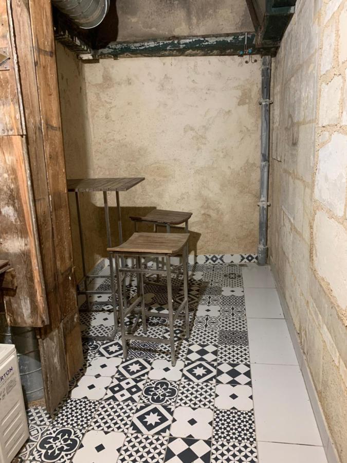 Chambre Avec Salle De Bain Et Cuisine Privee Centre Ville Historique Avec Climatisation Et Patio Bordeaux Zewnętrze zdjęcie